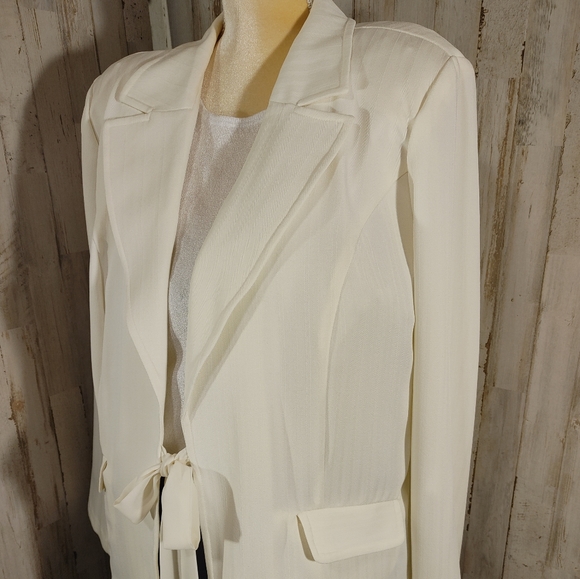 White open tie front long sleeve jacket sz 26 - Picture 3 of 9